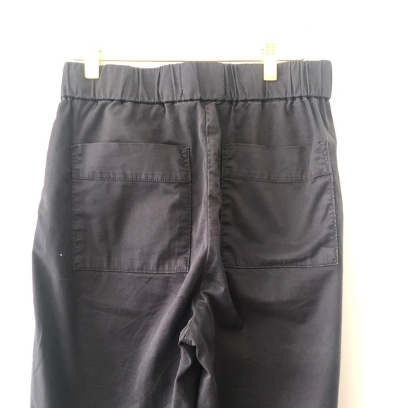 Everlane wide legged pull on pants, black, EUC - Picture 2 of 7